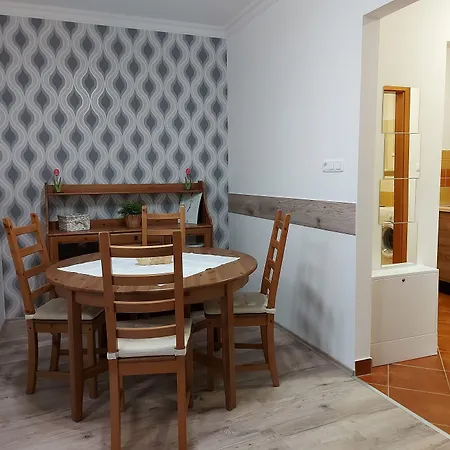 Apartamento Greta Wellness *