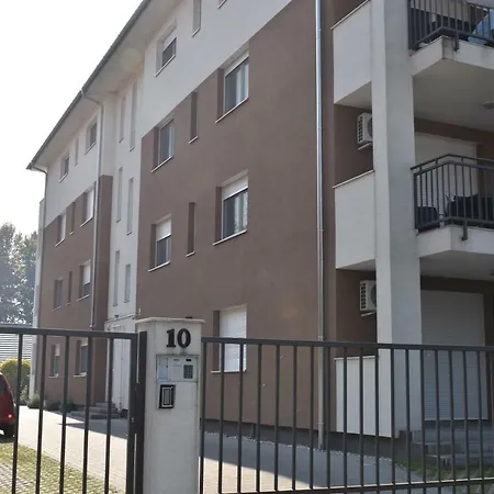 Gréta Wellness Apartment
